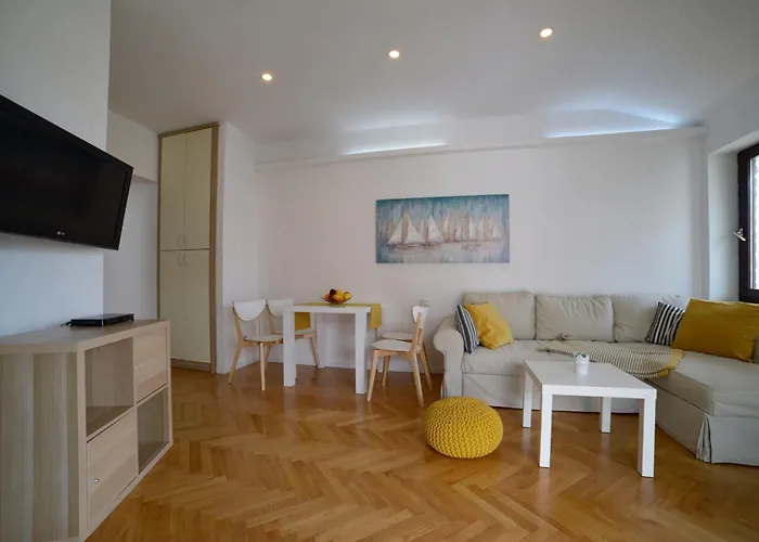 Oasis Blue Апартаменты Примоштен